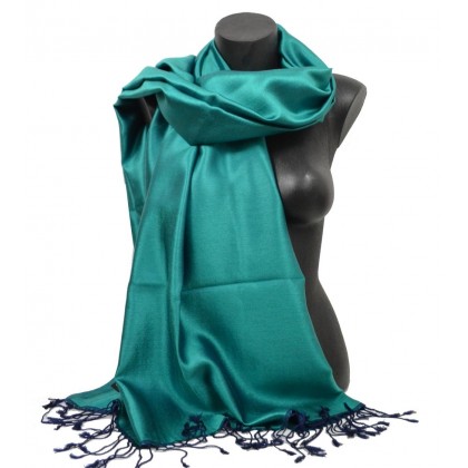 Etole en soie verte et noire