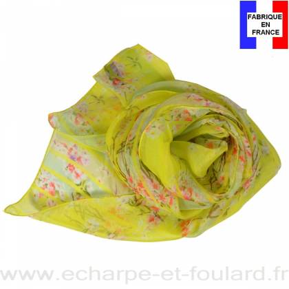 Echarpe de soie jaune à fleurs fabriquée en France