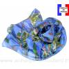 Echarpe de soie pivoine bleue fabriquée en France