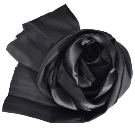 Echarpe en soie noire