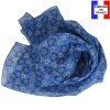 Foulard en soie Fleuri bleu fabriqué en France